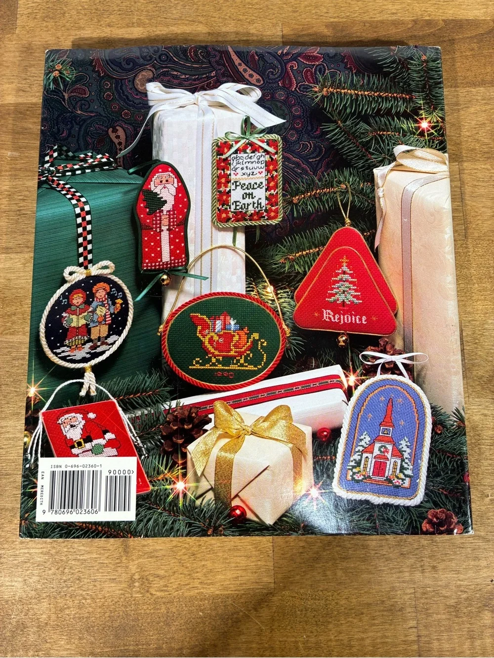 1991 100 Cross Stitch Christmas Ornaments Hardcover Carol Siegel Patterns